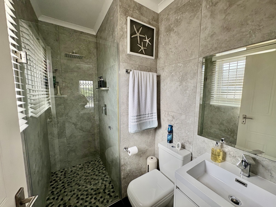 3 Bedroom Property for Sale in Sunningdale Western Cape